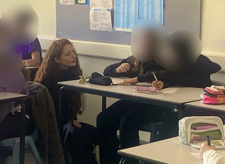 Last month I had the joy of holding a poetry workshop for a group of 11-12 year olds, sharing some of my work, and the work that has inspired me. We then spoke about finding the poetry in the everyday, and I gave the girls a few writing prompts, and time to write their own