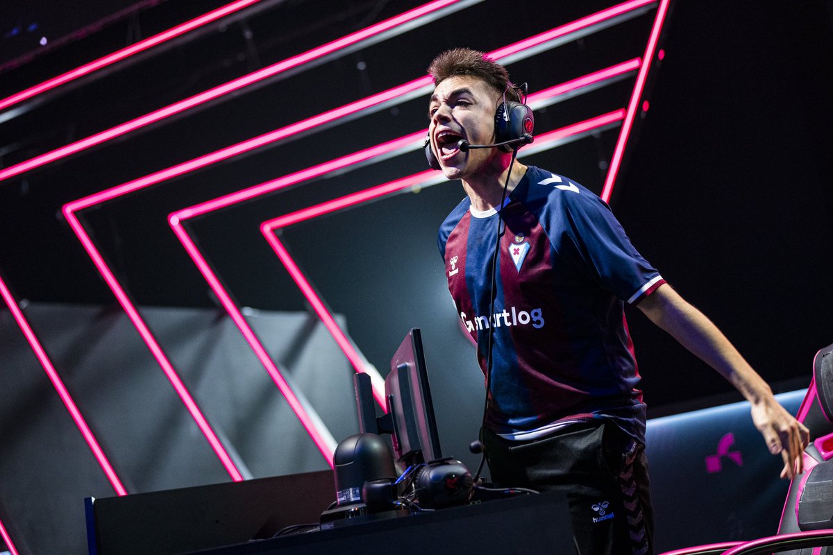 Hugo Sánchez tweet media