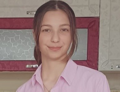 Adalet öldü,
Hukuk öldü,
Merhamet öldü,
Şefkat öldü,
Kardeşlik öldü,
Muhabbet öldü,
Sevgi, aşk öldü,
Masumiyet öldü
Sümeyracık ile birlikte 
insanlık öldü.
Canım benim, 
Ne de tatlı gülümsemişsin, 
Çektiğin çilelere inat,
Alay edercesine...

Rabbim ruhunu şad eylesin... 
#öldü