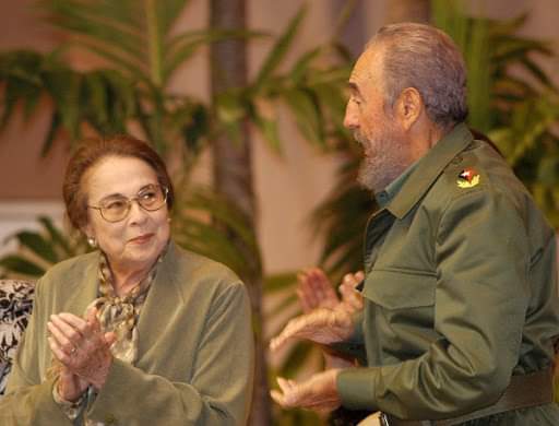 #FidelPorSiempre "El ejemplo de Vilma es hoy más necesario que nunca. Consagró toda su vida a luchar por la mujer cuando en #Cuba la mayoría de ellas era discriminada como ser humano al igual que en el resto del mundo, con honrosas excepciones revolucionarias."

#VilmaVive 💓🌹🇨🇺