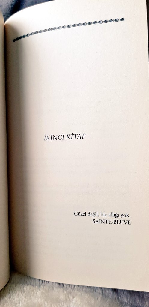 Kırmızı veSiyahın gelsin ikinci kitabı.☔☔☔
#maviayraç
#okumalarım
#kitapseverlertakiplesiyor
#benimokumam
#kitaplarımızadokunma
#tavsiye
#roman
#yağmur