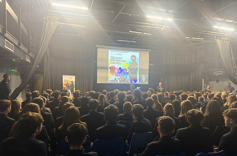 MerseyPolice's tweet photo. 1️⃣1️⃣,0️⃣0️⃣0️⃣ young people reached through Operation Prospect, our education project exploring knife and gun crime. Thank you to all the schools for taking part and helping us empower students to speak up, stay safe &amp; make positive decisions. 👏 

More: https://t.co/JTVcnsZ6Fk https://t.co/EDUdQlGpCU