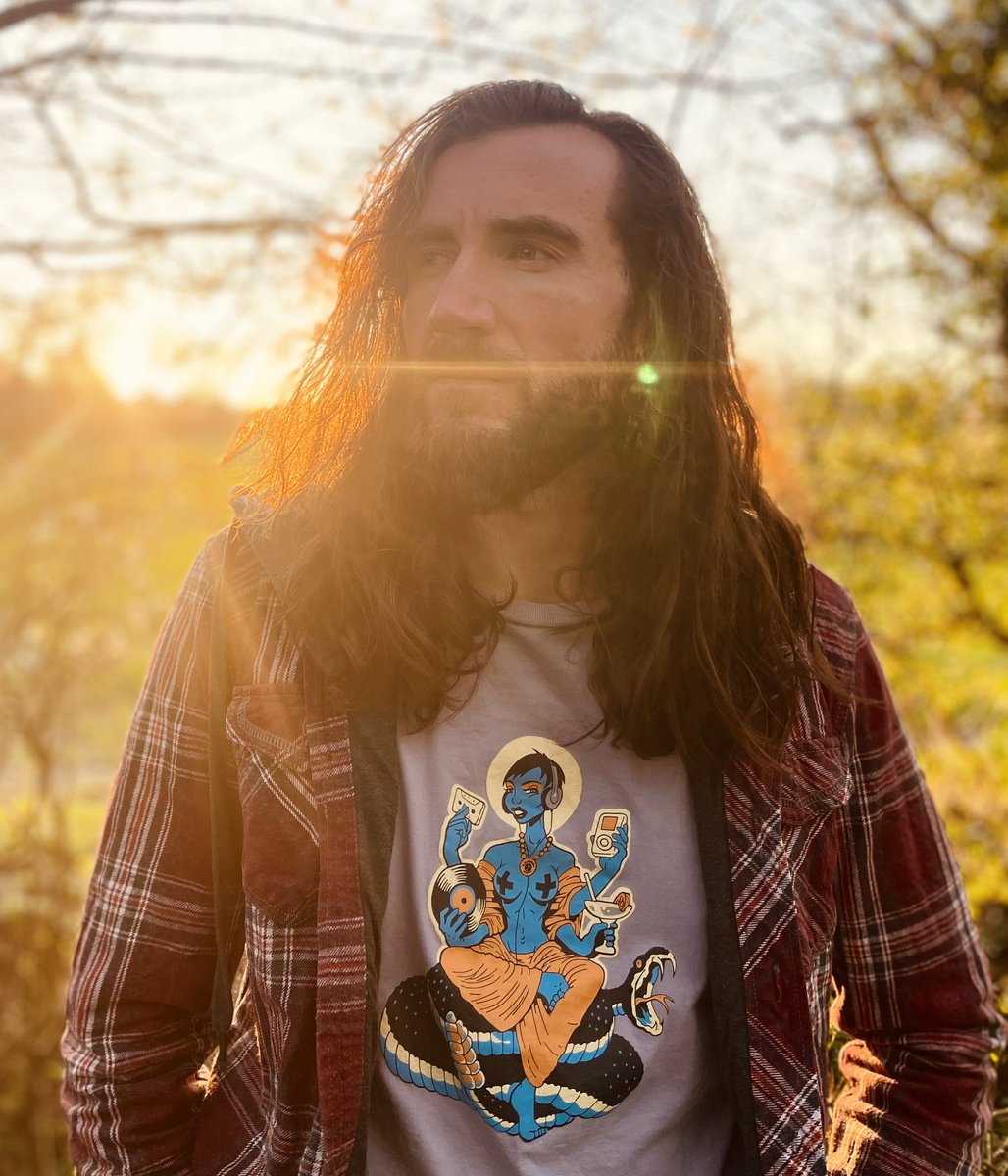 euthoricc's tweet image. 🎼 How was my weekend? 

📷 1 Back to sunny strolls!
📷 2 Preview of new Garage track “Thurma” 
📷 3 Filming my first progressive house set, clips to come soon!
📷 4 Face of pain when beat matching goes wrong 💀

How was yours? 🤘