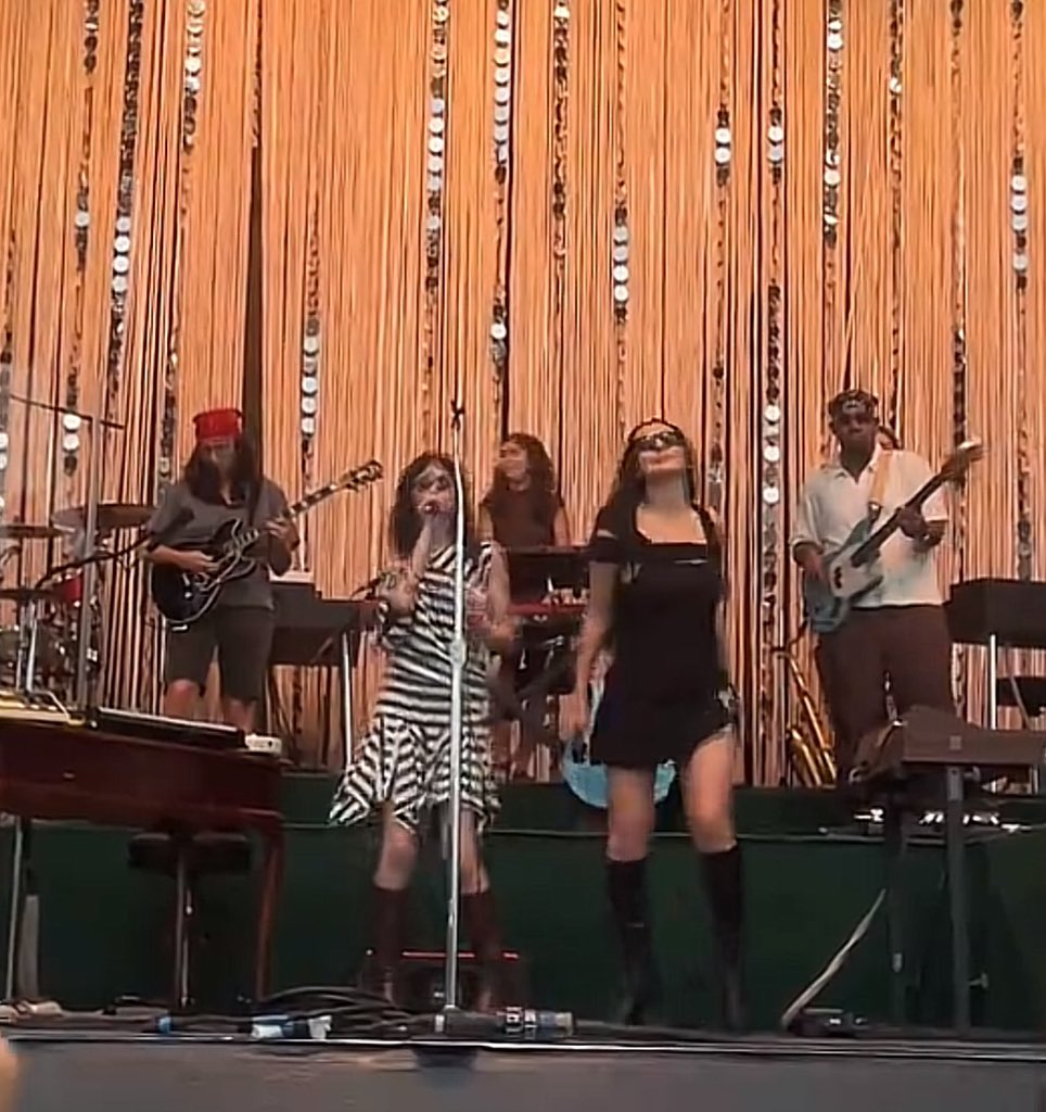 Clairo tells Seventeen about Charli xcx convincing her to perform “Sofia” again:

“It’s so funny — I didn’t think people would mind that I didn’t play it, but it became a problem. I got myself into a pickle… [Charli] told me she watched my set the day before. But she was like,