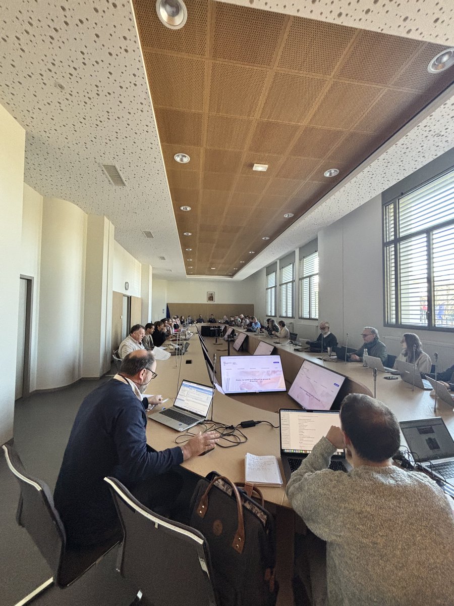 dane_nancy_metz's tweet photo. Réunion de service des membres permanents de la #DRANE au rectorat de l’@acnancymetz ⤵️
 ✔️ Points d’actualité : nouveau site internet de la DRANE, parcours Moodle…
 ✔️ Préparation de la semaine régionale de l’#IA : Zoom sur les #JANE
 ✔️ Temps d’ateliers autour de l’événement https://t.co/16XsDlumio