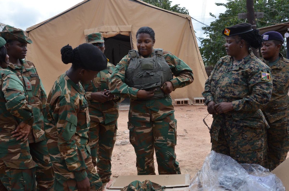 Many female peacekeepers find body armor ill-fitting, risking safety. The solution? The U.S. donated 250 sets of women-specific armor.  Last week, we trained 25 Zambian Defence Force women in how to wear and maintain their new gear. #USWithZambia