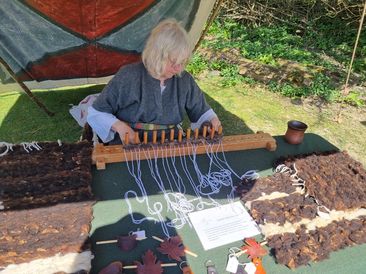 helenakeeling's tweet photo. This was such a brilliant day out doing spearthrowing, lathing aka bodging, string making, hide scraping, drumming, listening to storytelling.  Such a lovely bunch of people working &amp; volunteering #ancienttechnologycentre #Cranborne #archaeology #ironage #Romans #Easter #openday https://t.co/MjLVCbsquU