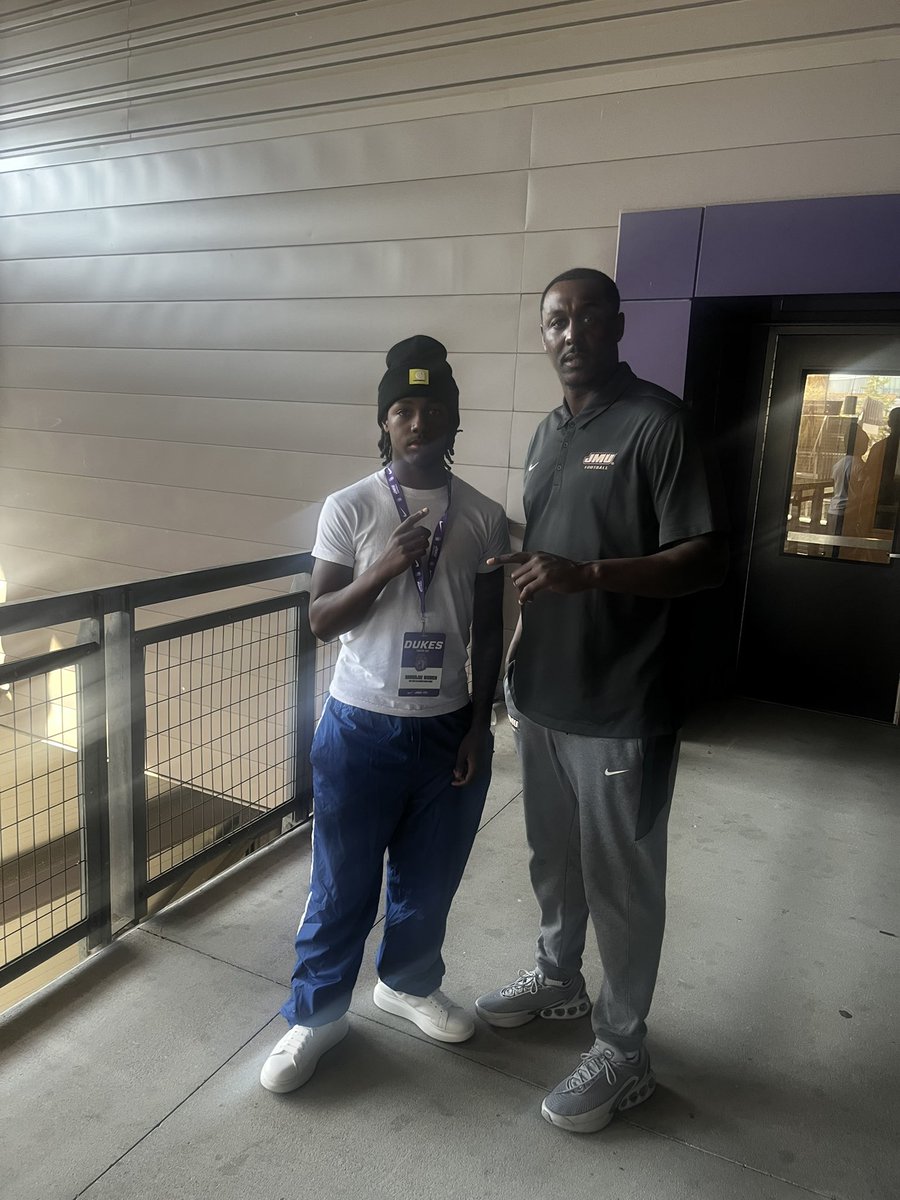 Damarjae “DJ” Warren (@damarjaew) on Twitter photo Had a great time at JMU for junior day thank you coaches for having me💜<a href="/Coach_DiMike/">Anthony DiMichele</a> <a href="/Justin_Harpo/">Justin Harper</a> <a href="/JMUFootball/">JMU Football</a> <a href="/CoachBobChesney/">Robert Chesney</a> Had a great time at JMU for junior day thank you coaches for having me💜<a href="/Coach_DiMike/">Anthony DiMichele</a> <a href="/Justin_Harpo/">Justin Harper</a> <a href="/JMUFootball/">JMU Football</a> <a href="/CoachBobChesney/">Robert Chesney</a>