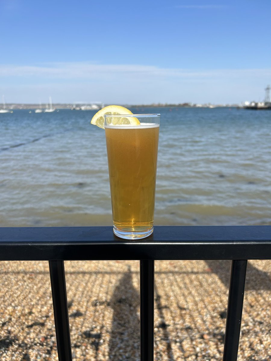 More new drinks have arrived on our menus! 
Thirstea alcoholic ice teas are the perfect summer refresher for those of you who don’t drink beer 🍺🐒☀️