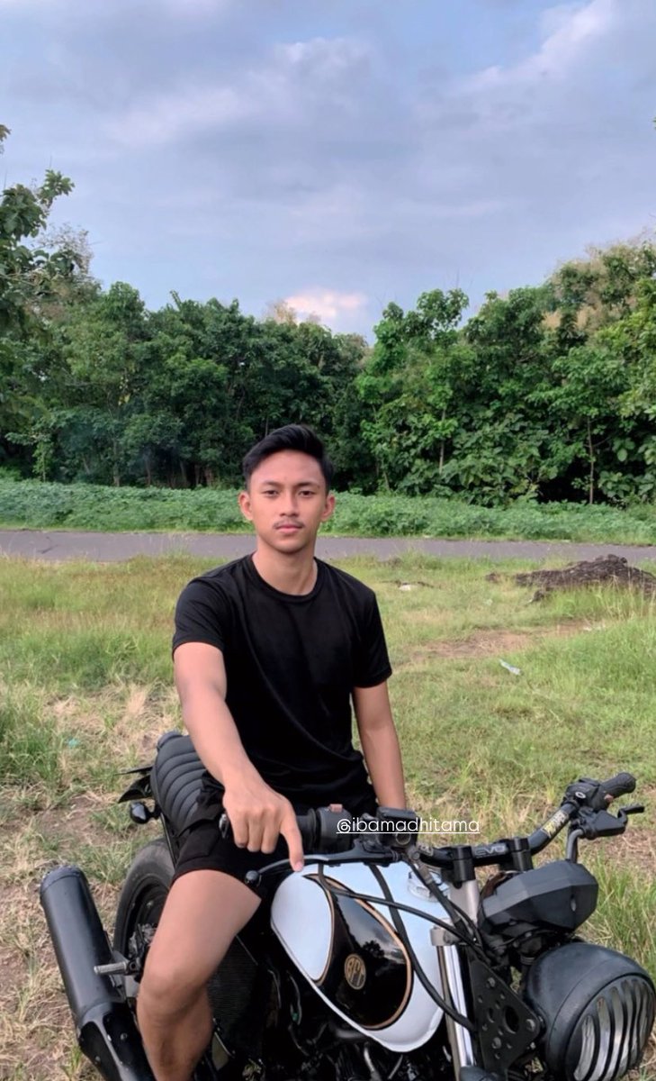 ibraxx20's tweet image. Mau sama mas mas jawa gk?