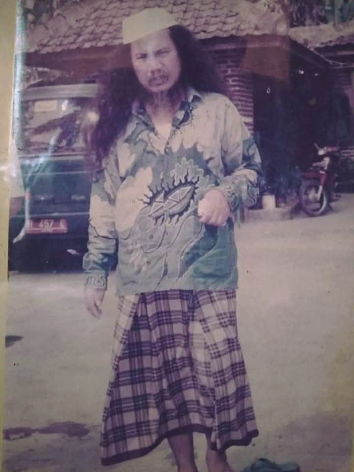 نهضة العلماء (@pojoknu) on Twitter photo “Seorang pesilat harus mampu memberikan ketentraman bagi lingkungannya, bukan justru malah meresahkan lingkungannya.”
~ Gus Maksum Jauhari <a href="/pondok_lirboyo/">Pondok Lirboyo</a>
Salah Satu Pendiri #PagarNusa <a href="/PagarNusa_NU/">PP Pagar Nusa</a>
#pojokNU “Seorang pesilat harus mampu memberikan ketentraman bagi lingkungannya, bukan justru malah meresahkan lingkungannya.”
~ Gus Maksum Jauhari <a href="/pondok_lirboyo/">Pondok Lirboyo</a>
Salah Satu Pendiri #PagarNusa <a href="/PagarNusa_NU/">PP Pagar Nusa</a>
#pojokNU