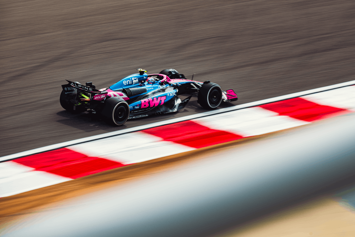 En Bahrain🇧🇭deberíamos ver el verdadero performance de Alpine. Lo tendrán?
Es un circuito de test, se uso en pre temp, tiene más zonas de DRS y los equipos/pilotos tienen un gran cantidad de datos para sacarle el máximo al monoplaza.
Doohan dio 208 vueltas de test y Gasly 195.