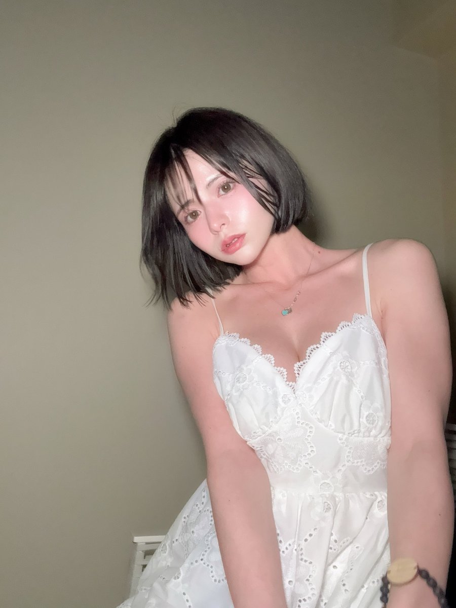 みんながどんなの写真が好きなのか気になる💭
何枚目が好き？ https://t.co/SFNVhmgU7z