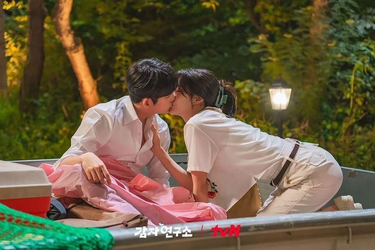 Notasdekdramas's tweet photo. trama del odio al amor #PotatoLab ligera y agradable, no hay sorpresas, se siente predecible. Los momentos de #kangtaeoh #LeeSunBin fueron muy cómicos y tiernos, aunque siento que al principio ella fue muy cruel con el. https://t.co/9oNuAScFrj