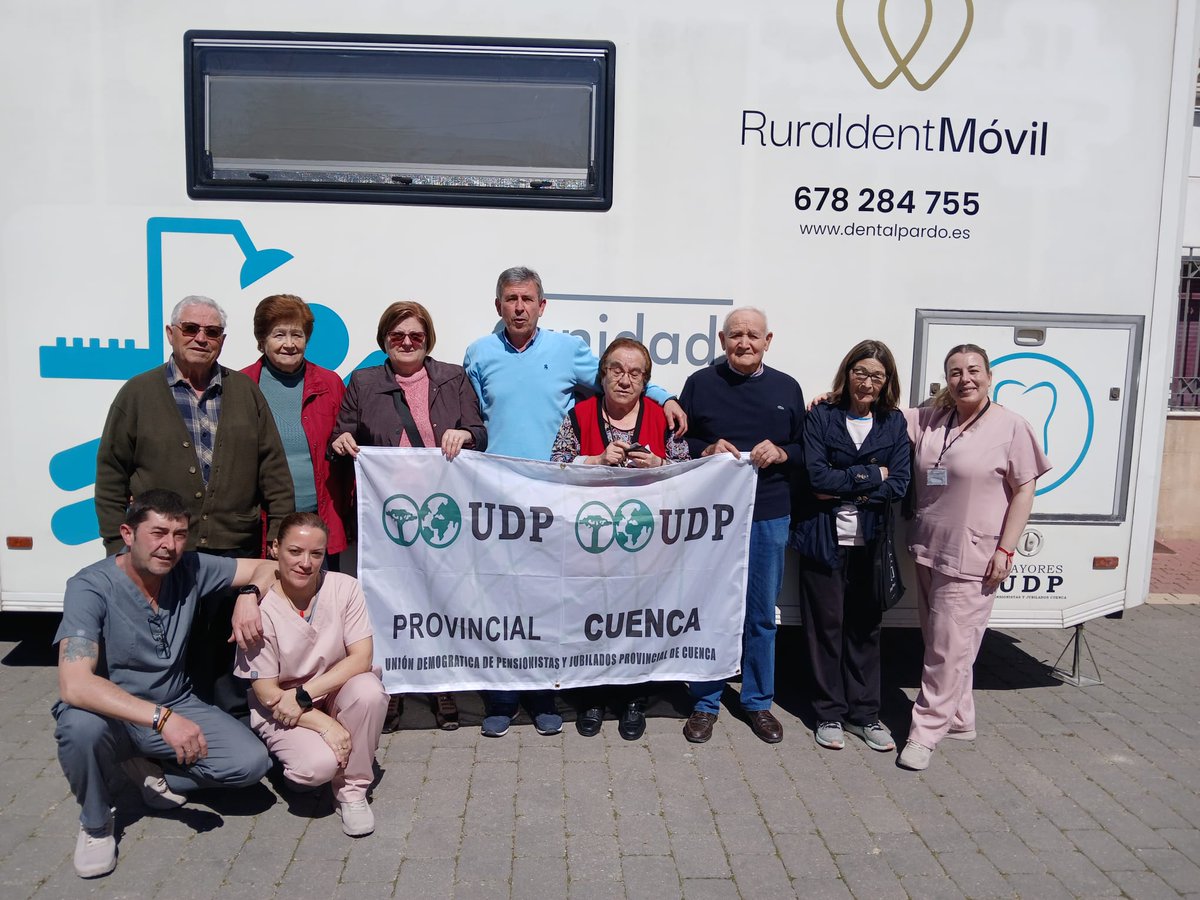 Primera visita del servicio sanitario de odontología de RuraldentMóvil, en Palomares del Campo ( Cuenca)