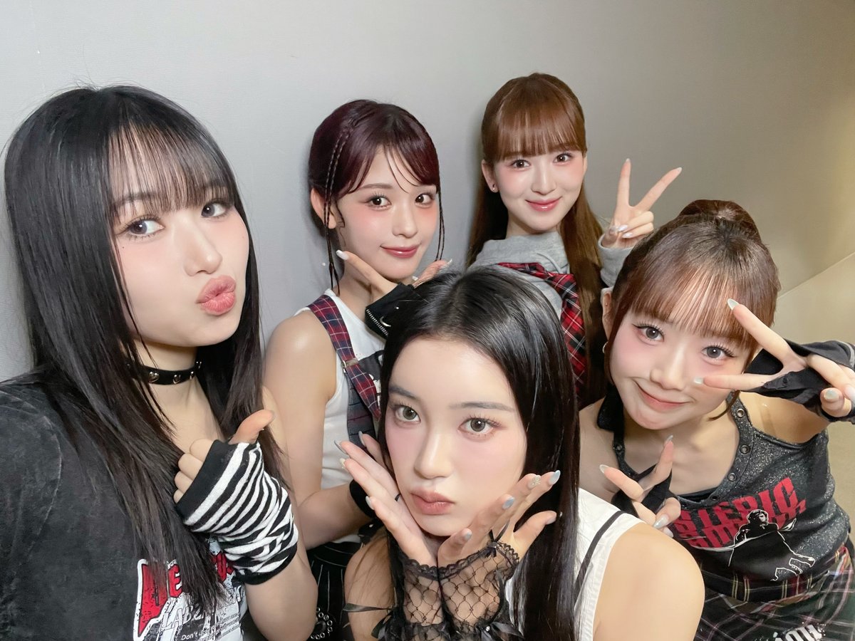 アイ・ブロウト・ユー・マイ・ブリッツ、ユー・ブロウト・ミー・ユア・ラヴ Amazon.co.jp: アイ・ブロウト・ユー・マイ・ブリッツ、ユー・ブロウト