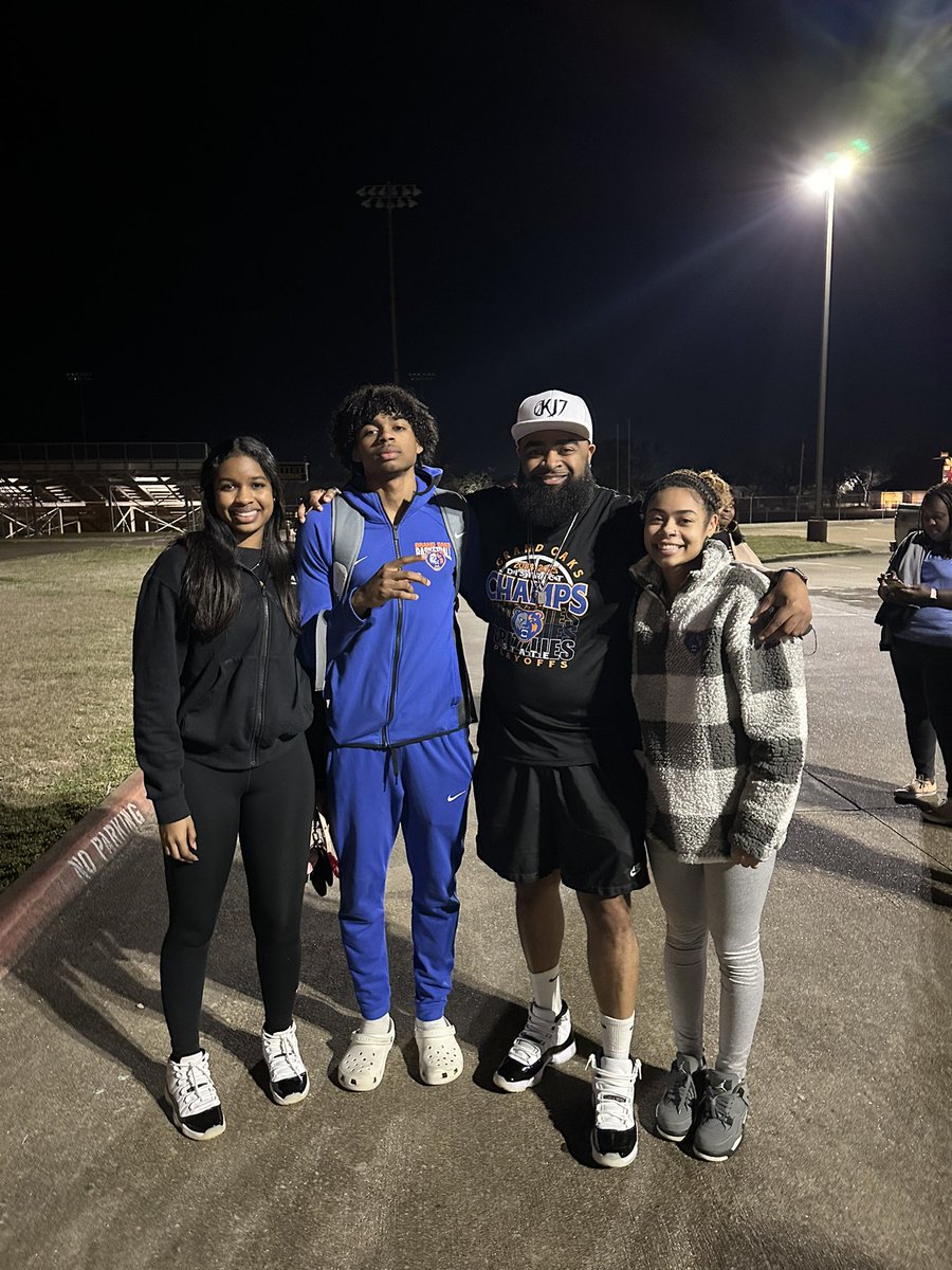 The BIG 1️⃣8️⃣🎂🎂🎂🥳🥳.. Get BIG KJ!
Happy Birthday to the 2nd MAN of the house😁 I prayed for a son and God blessed me w/ the BEST SON a man could have. I’m very Proud of you son !! Keep Chasing your goals &amp; ignore the outside noise. God is in control !! 

SEE YA AT THE 🔝🔝