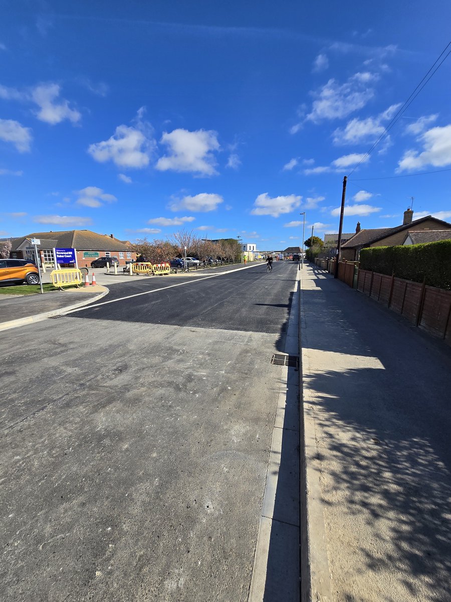One of our recent projects on the Broadway in Sutton-on-Sea, near Mablethorpe. The new carriageway binder course has been laid on phase 3 of 4, with the initial layers having to be laid slowly by hand due to poor ground conditions.
