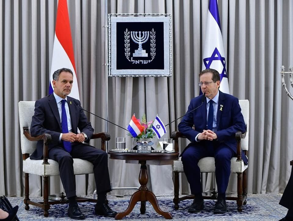 XRXR04's tweet image. Niet te geloven, dan zit je toch voor lul, en aan de verkeerde kant van de geschiedenis straks...
#genocide #WirHabenEsNichtGewust #FckChristofascisme