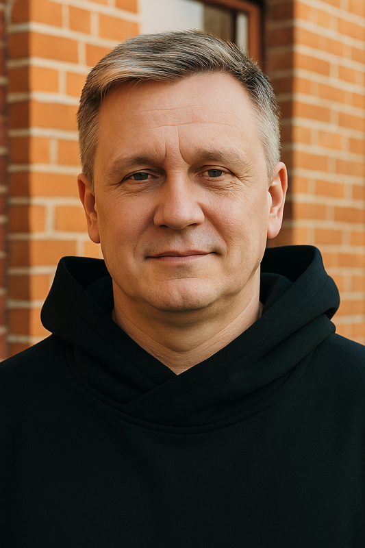 Человек на краю tweet media