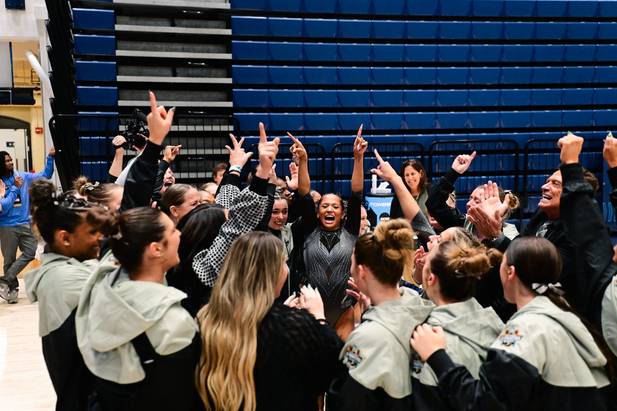 Semifinal set! ✅

We'll compete in the second semifinal of the NCAA Championships on Thursday, April 17 at 8 p.m. CT against LSU, Utah and UCLA and start on vault. The top two teams from each semi will advance to Four on the Floor!

#GoGreen