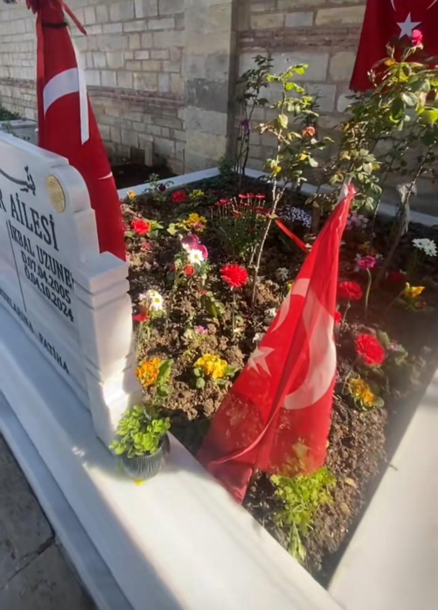 İyi ki doğdun İkbal. İyi ki vardın 💐