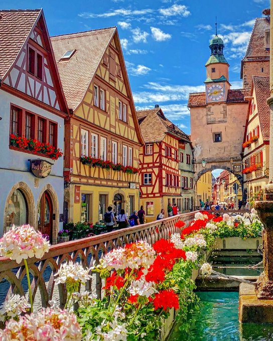 CultureExploreX's tweet photo. Some places look so unreal, you wonder if you’ve stepped into a storybook.

Here are the towns and villages that feel like they were pulled straight from a fairytale. 

You won’t believe #16 is real. 🧵 https://t.co/6CWtag017z