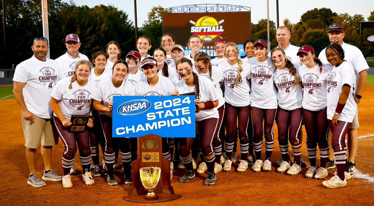 EXTRA INNING SOFTBALL (@extrainningsb) on Twitter photo 🥎 Can Henderson County do it again? 💥 After winning the 2024 state title, Coach Shannon Troutman and his squad return stacked with talent for another championship run! 🔥🏆 <a href="/HCHS_SB_coachT/">Coach Troutman</a>
🔗: loom.ly/FiBXkKA 🥎 Can Henderson County do it again? 💥 After winning the 2024 state title, Coach Shannon Troutman and his squad return stacked with talent for another championship run! 🔥🏆 <a href="/HCHS_SB_coachT/">Coach Troutman</a>
🔗: loom.ly/FiBXkKA