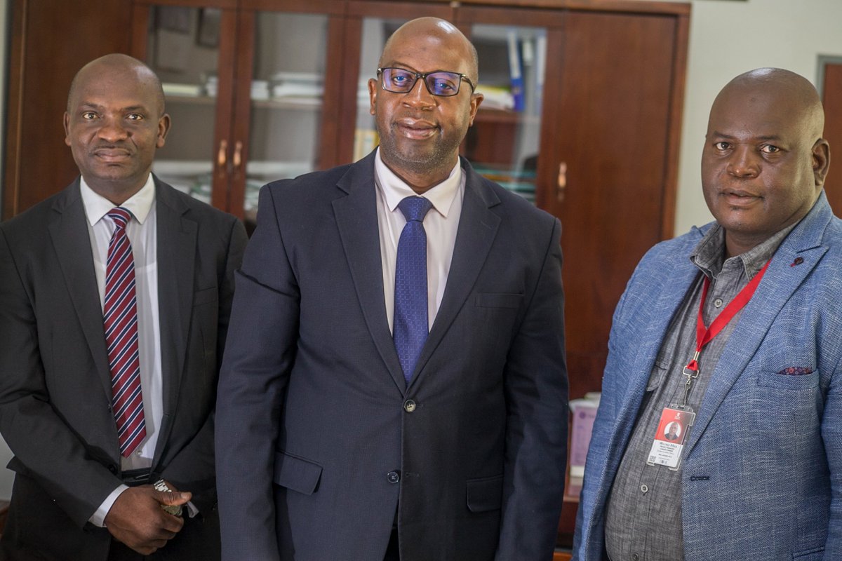 SCI Zambia had the honour of meeting with Dr. Douty Chibamba, MGEE PS and Ephram Shitima, Director Green Economy and Climate Change Department to officially present the Children’s Position Paper on (𝐍𝐃𝐂𝐬).
 
#EnvironmentAfricaZambia 
#KeepersZambiaFoundation