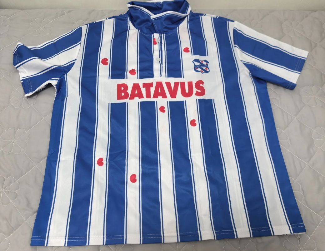 RetroBenelux's tweet photo. Heerenveen home shirt from 1990, available now from https://t.co/dVxse2Zgpm, priced at £35.99

https://t.co/HuywGWNg1K 

Use discount code twitter10  to get 10% off your order. https://t.co/6TtazjQIva