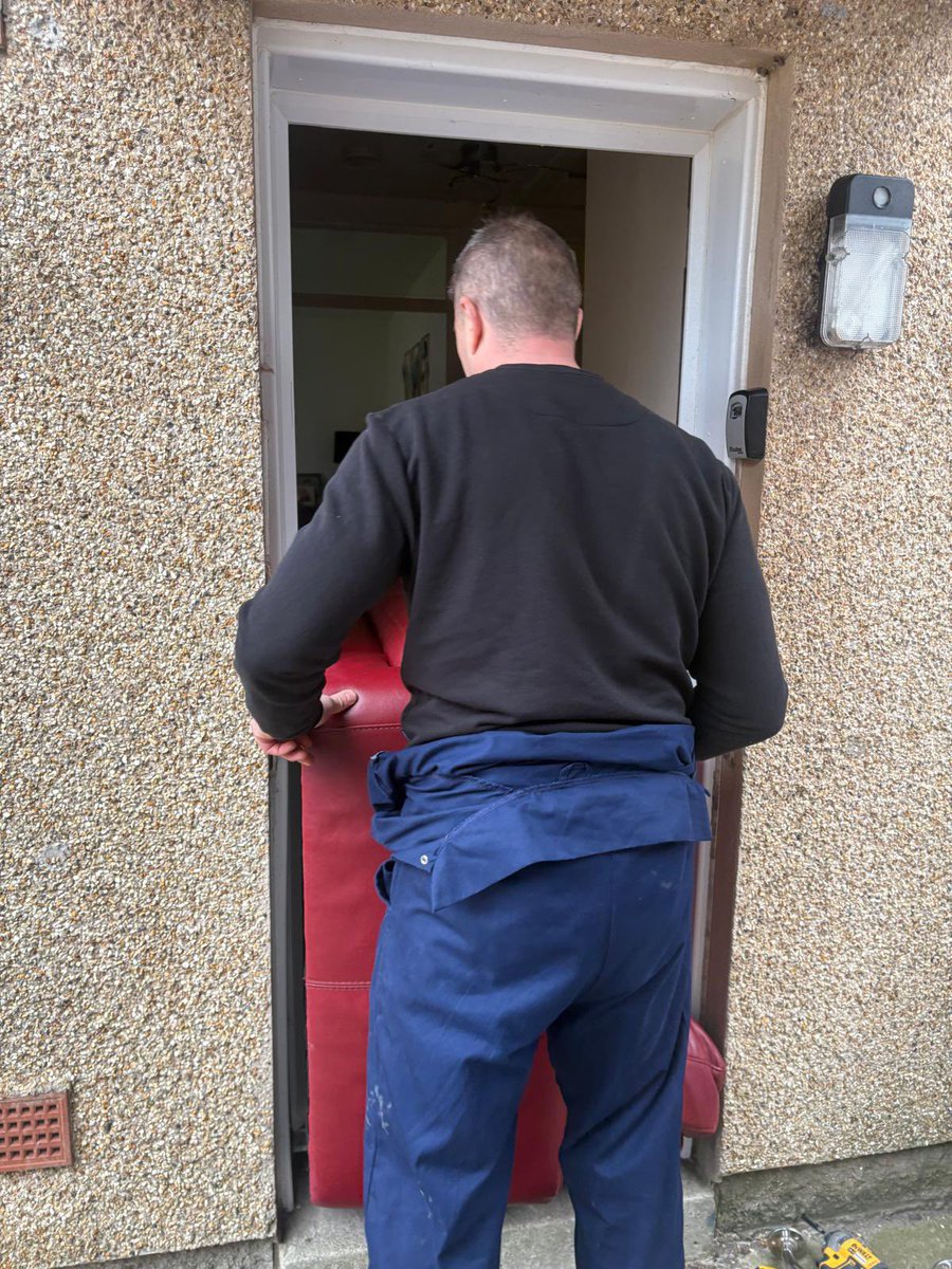Justice Services (@nacjustice) on Twitter photo A recent removals job completed for a local resident within our Local Community.  Well done to our Supervisor and his hard working team. A recent removals job completed for a local resident within our Local Community.  Well done to our Supervisor and his hard working team.
