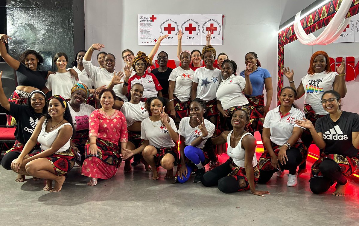 NaemiHeita's tweet photo. FELIZ DIA DA MULHER MOÇAMBICANA ❤️🇲🇿
IFRC Maputo’s women celebrated Mozambican Women’s Day in style with @Red_Cross_Moz, ICRC, German RC, Belgian RC-Flanders & Swedish RC! #WomenInRed
Dancing, laughing, and celebrating the unstoppable spirit and resilience of Mozambican women. https://t.co/7a21uqLw2P