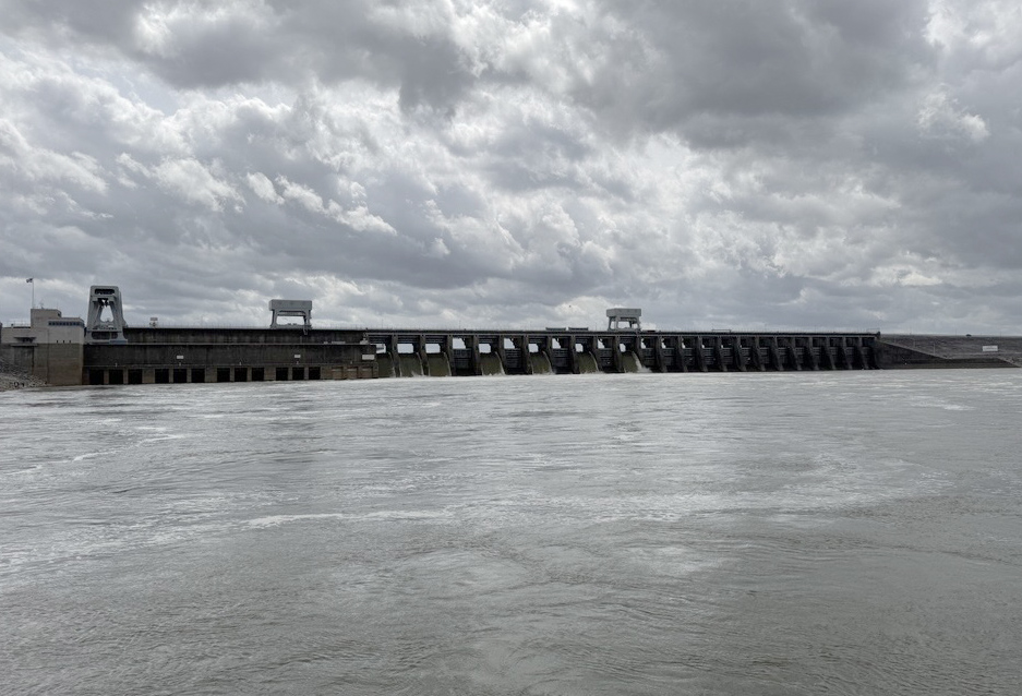 River Update: We are working with the <a href="/USACELRD/">USACE LRD</a> to reduce flood impacts on the lower Ohio River and Mississippi River near Cairo, Ill., by decreasing the amount of water released from Kentucky Dam on the Tennessee River. As a result, Kentucky Lake is expected to rise above summer