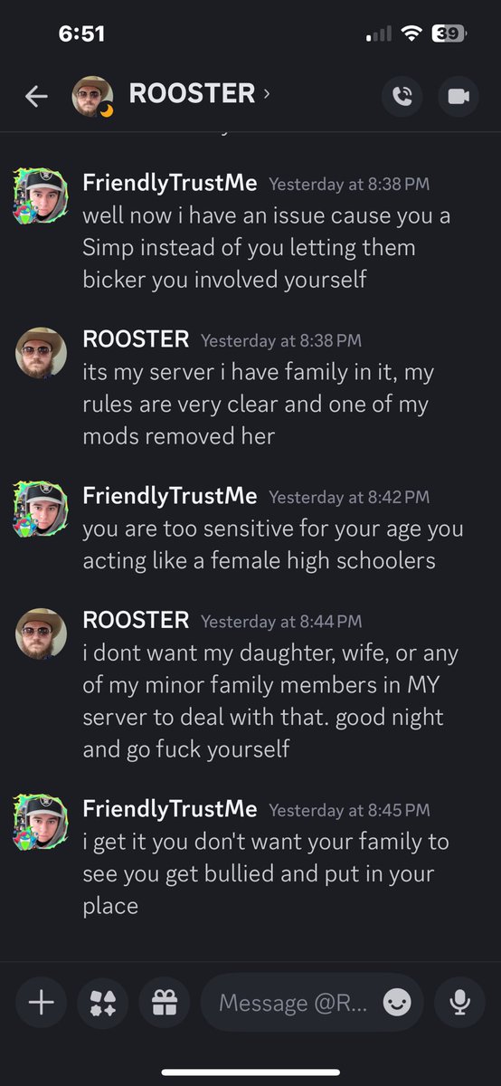 FriendlyTrustMe's tweet photo. The Biggest Insecure Ginger Simp In Discord History 🤣🤣 #fyp #simp https://t.co/wfb5roBC50