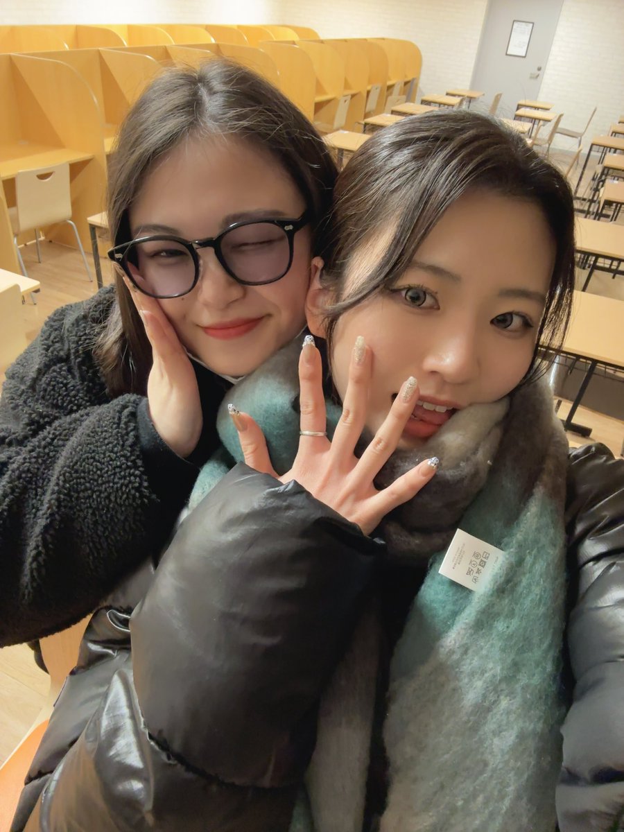 mi72810127's tweet photo. 社会人2年目に突入しました✨

同じ店舗で働く同期とこんなに仲良くなれて、
一緒に働けて、出会えて毎日ハッピーです🙂‍↕️💖

これからも自分達らしく頑張ります✨

よろしくmy相棒☁️ https://t.co/3To4EZLckx