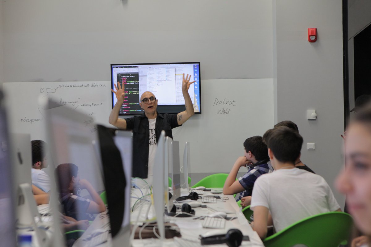 Enterprise Armenia (EA) (@ea_armenia) on Twitter photo 🚀 Partnerships transforming the industries!
At the core of every thriving #hightech sector lies a powerful engine: #technologicaleducation. <a href="/tumocenter/">TUMO / ԹՈՒՄՈ</a> has reimagined what that engine can look like - fusing design with innovation to deliver a digital education experience that 🚀 Partnerships transforming the industries!
At the core of every thriving #hightech sector lies a powerful engine: #technologicaleducation. <a href="/tumocenter/">TUMO / ԹՈՒՄՈ</a> has reimagined what that engine can look like - fusing design with innovation to deliver a digital education experience that