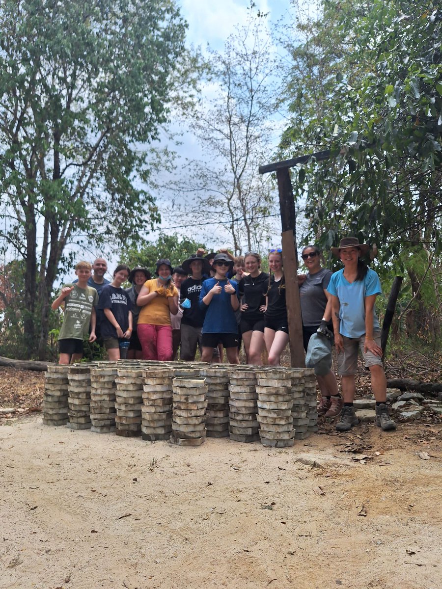 This was followed by an afternoon of our students teaching English in the local Cambodian school. 👏. Followed by an evening having a lesson on Cambodian history.
#summerhillcambodia25