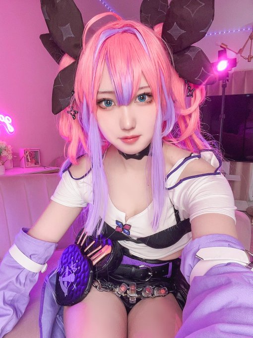 Twitterのコスプレ画像24