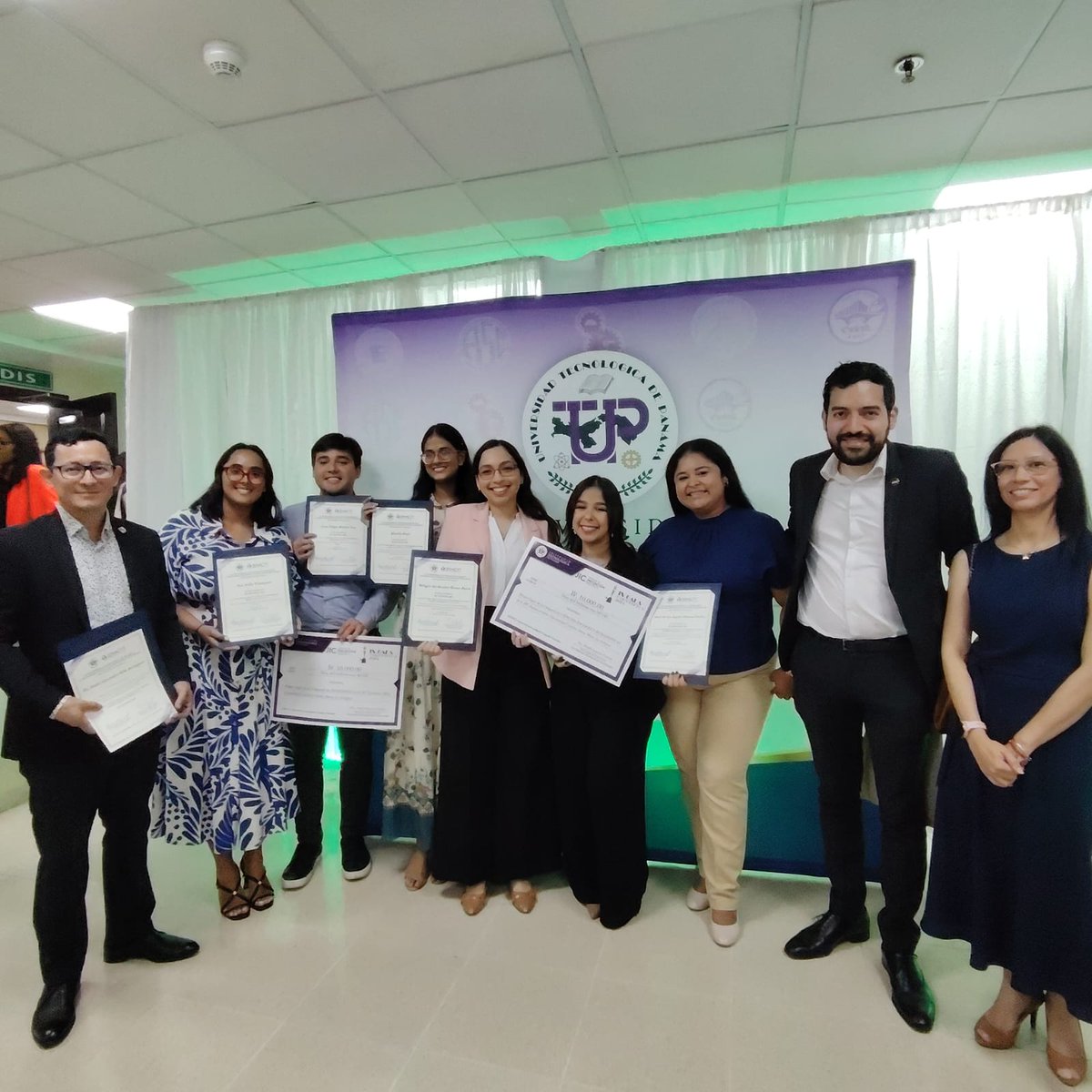 Virginia Torres-Lista (@vtorreslista) on Twitter photo La <a href="/USMApanama/">USMA Panamá</a> estuvo presente en la IX Gala Científica de la <a href="/utppanama/">UTP Panamá</a>
🌟Nos sentimos muy orgullosos de los dos equipos que obtuvieron el 1er lugar en sus categorías. Liderado por <a href="/abdelsolis1/">NeuroAbdSol</a> y <a href="/lpinzonu/">Luis A. Pinzón</a>
🎉Felicidades a todo el equipo de la Dir. de Investigación. La <a href="/USMApanama/">USMA Panamá</a> estuvo presente en la IX Gala Científica de la <a href="/utppanama/">UTP Panamá</a>
🌟Nos sentimos muy orgullosos de los dos equipos que obtuvieron el 1er lugar en sus categorías. Liderado por <a href="/abdelsolis1/">NeuroAbdSol</a> y <a href="/lpinzonu/">Luis A. Pinzón</a>
🎉Felicidades a todo el equipo de la Dir. de Investigación.