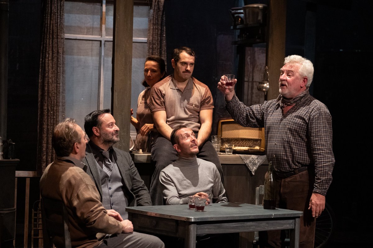 😍 L'occasion de découvrir sous un nouveau jour de grands classiques (Shakespeare, Marivaux...), mais aussi de toutes nouvelles pièces comme "Du Charbon dans les veines" de Jean-Philippe Daguerre, parrain de cette édition 2025.

➡️ Toutes les infos : go.vendee.fr/52NJn