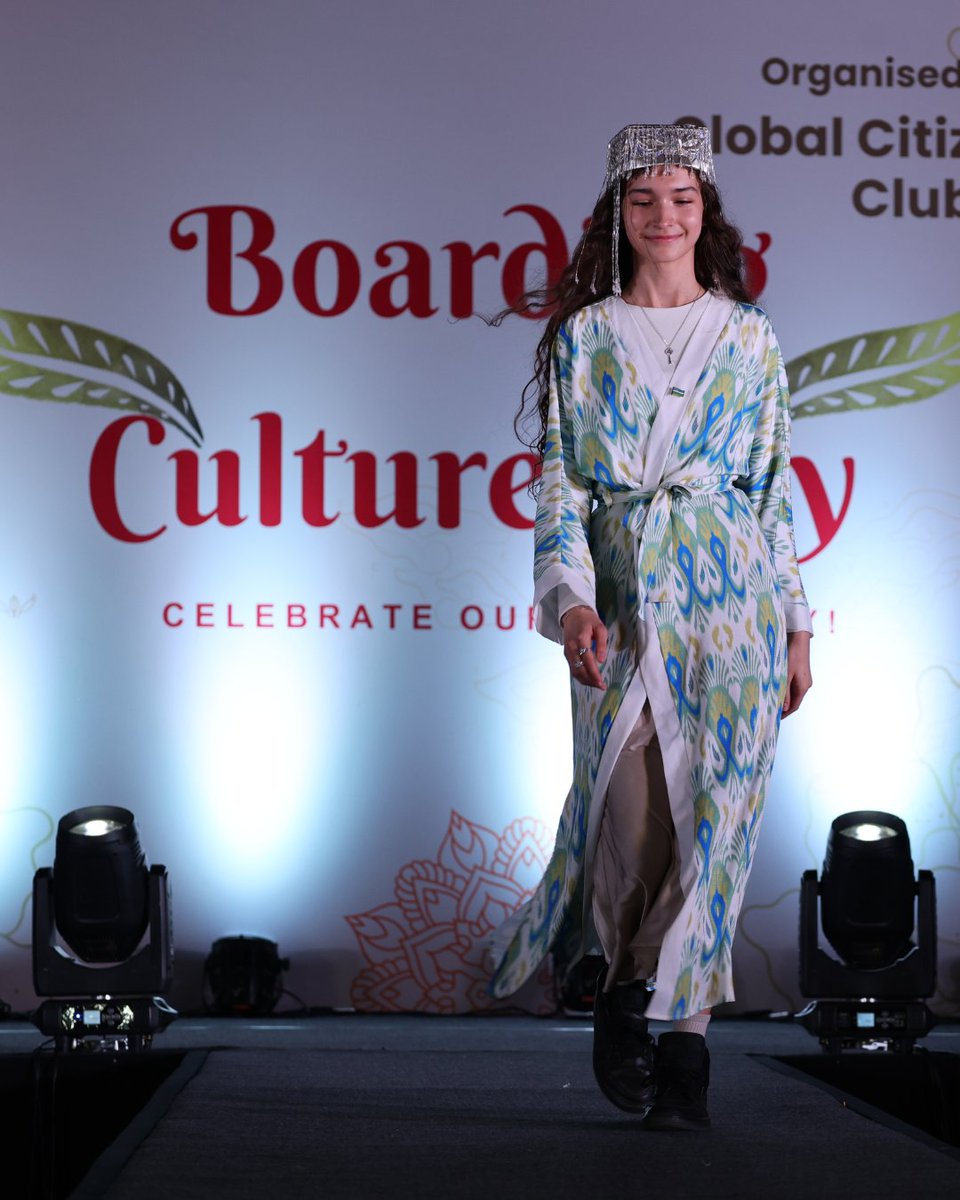 Stonehill_SIS's tweet image. Boarding Culture Day was a vibrant celebration of diversity and unity!
From presentations on peace and connection to a stunning Culture Walk featuring 20 Indian states and 3 countries — it was a great fun and learning experience for all!
#BoardingCultureDay #SISlearns