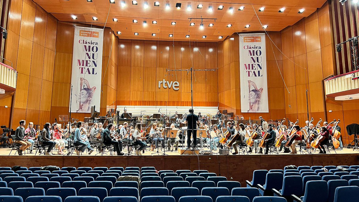 RTVE Comunicación y Participación (@rtve_com) on Twitter photo La <a href="/OCRTVE/">Orquesta y Coro RTVE</a> obtiene dos nominaciones a los Premios de la Academia de la Música
🔸 La entrega de los galardones se celebrará el próximo mes de junio.
rtve.es/n/16524861 La <a href="/OCRTVE/">Orquesta y Coro RTVE</a> obtiene dos nominaciones a los Premios de la Academia de la Música
🔸 La entrega de los galardones se celebrará el próximo mes de junio.
rtve.es/n/16524861