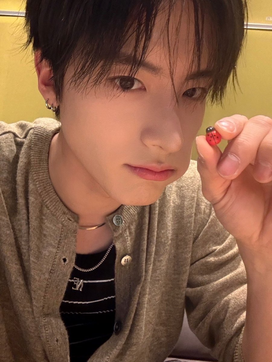 ericthinks's tweet photo. my pretty boy 💘🌟 https://t.co/Xp6ZWvtiss