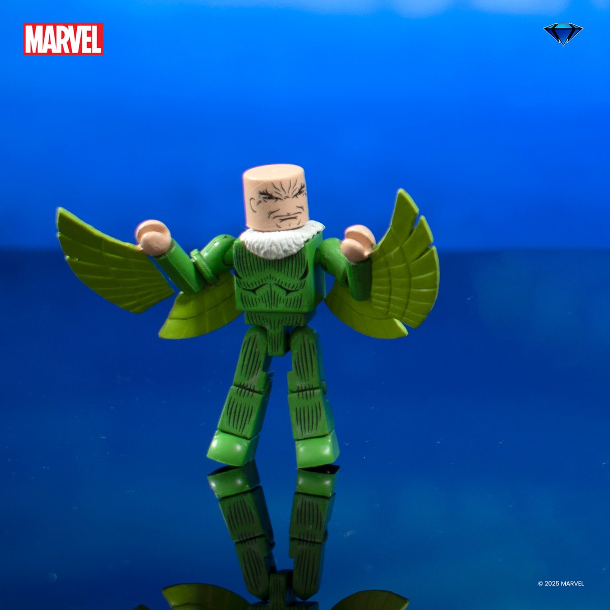 CollectDST's tweet image. 🕸️ Villains unite! The Sinister Six are back in this Marvel Minimates box set featuring Vulture, Electro, Doc Ock, Spidey, and Solo's debut! Don’t miss this pre-order, secure your set now at bit.ly/SinisterSixMM.

#Marvel #MarvelComics #DiamondSelectToys #CollectDST…