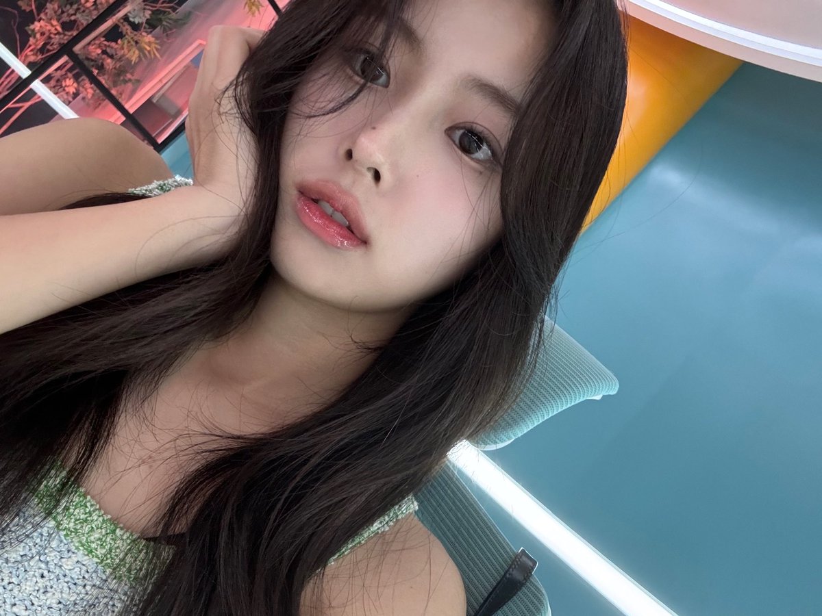 hyewon pics ❄️ tweet media