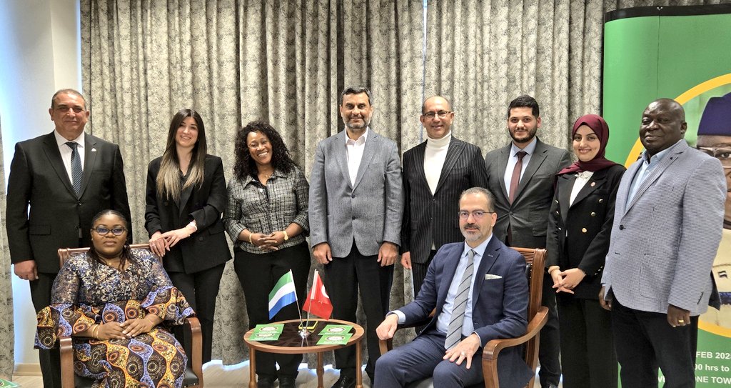 <a href="/deikiletisim/">Dış Ekonomik İlişkiler Kurulu - DEİK</a>  Sierra Leone iş konseyi olarak yeni atanan Büyükelçi Francess Virginia Anderson'a yeni görevinde başarılar dileyip  ile 30 Mayıs ta yapacağımız yatırım etkinliği konusunda planlama yaptık.
#isimizticaridiplomasi 
<a href="/NailOlpak/">Nail Olpak</a> 
<a href="/MahmutAsmali/">Mahmut Asmalı</a>
<a href="/CanerColak_/">CANER ÇOLAK</a>