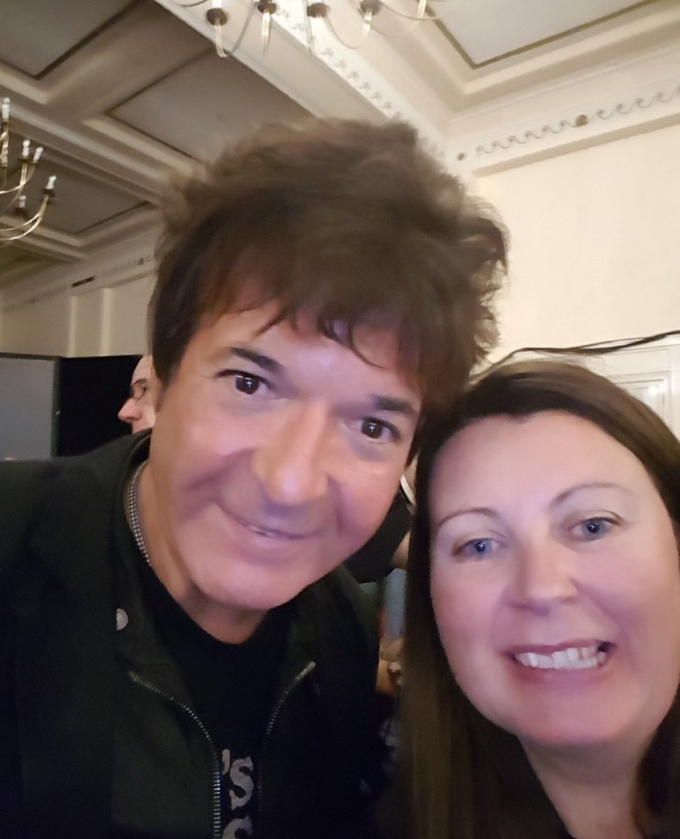So shocked and saddened to hear of the passing of #ClemBurke. I met him at Beatleweek in Liverpool about 10 years ago, he was sitting in the Ballroom listening to the interviews on the Sunday,  just like me. He was friendly and chatty,  I can't believe he's gone 😪