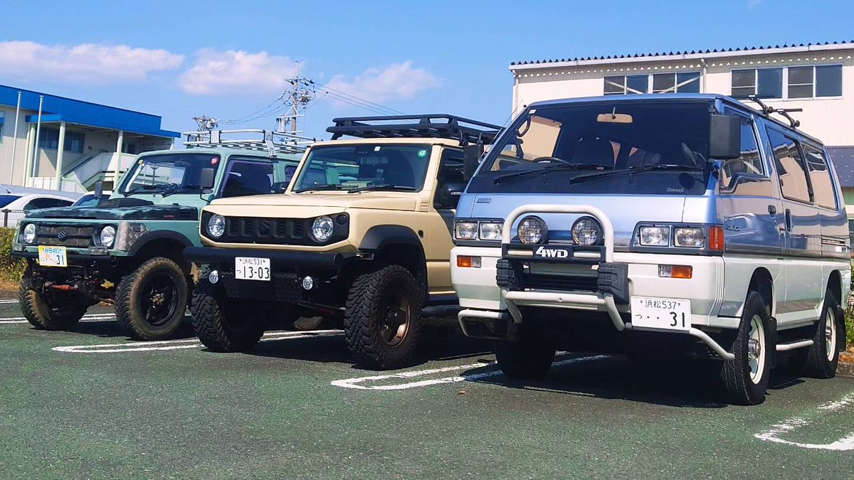 MSX_V's tweet photo. 【納車報告】
2025/04/07
1987年式デリカスターワゴン納車しました
JA11,JB74，妻のクロスビーを加えた4台体制でこれから頑張っていきます
四駆最高！！！！

#デリカ
#デリカスターワゴン
#三菱
#納車 https://t.co/WfBAfIGbKd