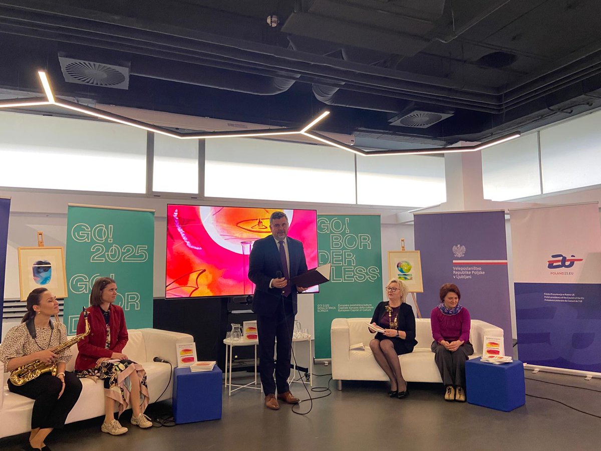 PLinSlovenia's tweet image. The vibrant artistic evening IMAGINARIUM, part of @2025Go, was a unique blend of painting, poetry, and music that concluded the STRONG WOMEN IN CULTURE conference! Thank you, Joanna Zając-Slapničar, Marzena Ewa Krajewska and Joanna Blejwas for making it happen. #GoBorderless
