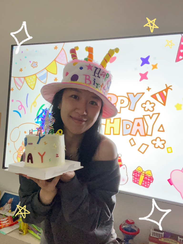 dee002375's tweet photo. ˗ˋˏ🎂ˎˊ˗+1岁 https://t.co/jfsqOFtr3U